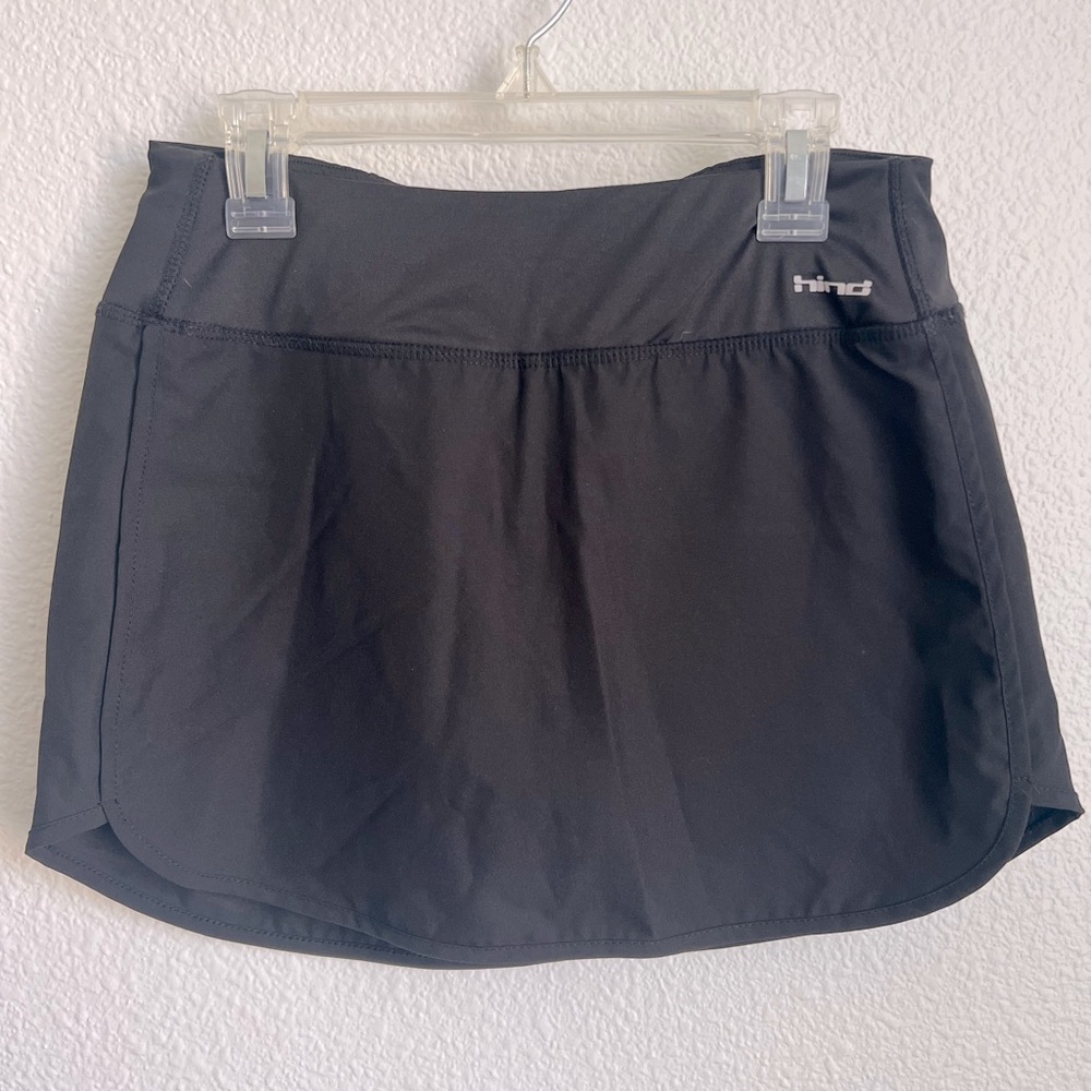 Hind black skort XS